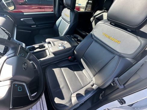 New 2025 Ford Expedition Tremor image 15