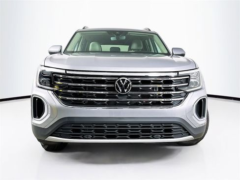 New 2026 Volkswagen Atlas SE image 5