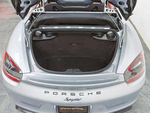 Used 2016 Porsche Boxster Spyder image 20