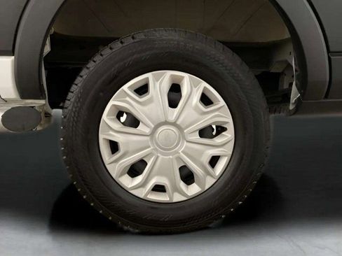 Used 2024 Ford Transit 250 Low Roof w/ Exterior Upgrade Package image 24