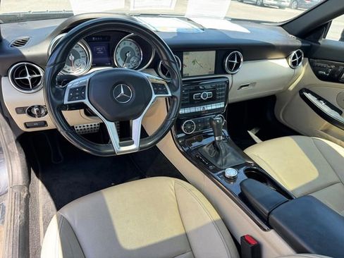 Used 2015 Mercedes-Benz SLK 250 image 15