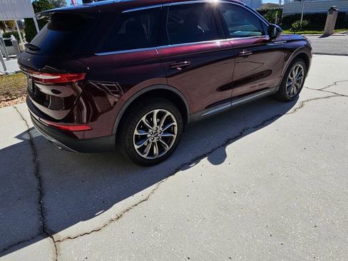 Used 2021 Lincoln Corsair FWD w/ Premium Package image 2