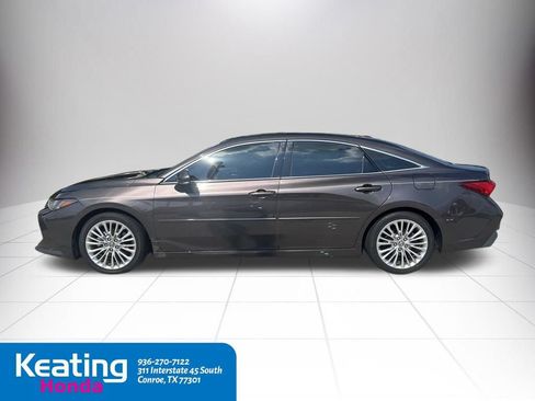 Used 2020 Toyota Avalon Limited FWD image 9