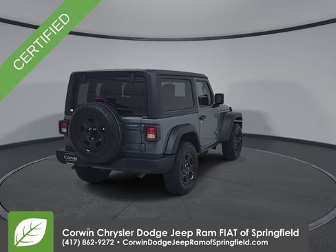 Used 2025 Jeep Wrangler Sport AWD/4WD image 13
