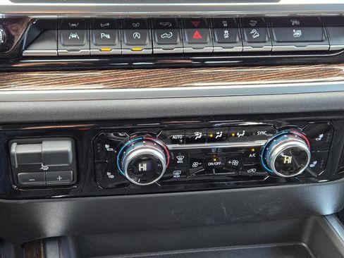 Used 2025 GMC Sierra 1500 Elevation w/ Elevation Premium Package image 33