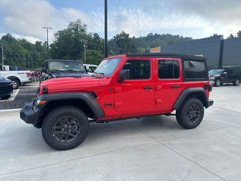 Used 2024 Jeep Wrangler Unlimited Sport AWD/4WD image 10
