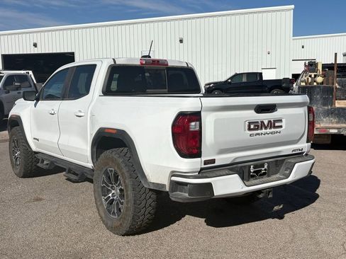 Used 2025 GMC Canyon AT4 image 3