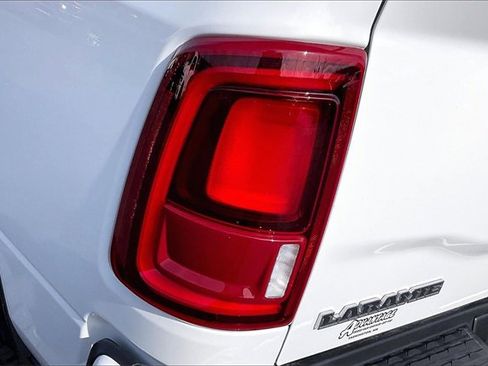 Used 2025 RAM 2500 Laramie image 33