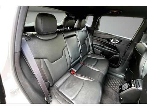 Used 2025 Jeep Compass Trailhawk w/ Trailhawk Elite Group AWD/4WD image 26