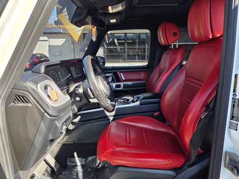 Used 2021 Mercedes-Benz G 550 w/ Exclusive Interior Package image 11