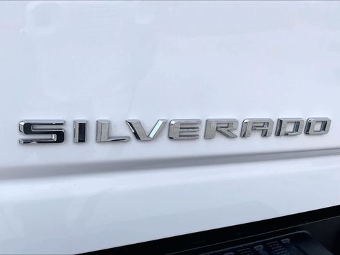 Used 2025 Chevrolet Silverado 2500 LT w/ Convenience Package image 29