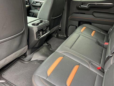 Used 2023 GMC Sierra 1500 AT4 image 13