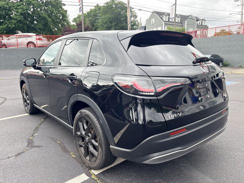 Used 2023 Honda HR-V Sport image 6
