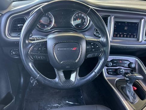 Used 2018 Dodge Challenger SXT RWD image 14