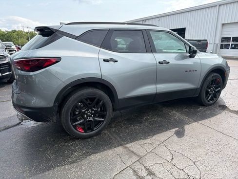 Used 2024 Chevrolet Blazer LT w/ Redline Edition FWD image 3