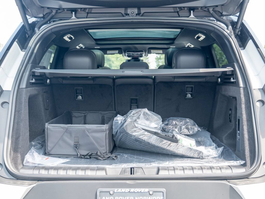 New 2026 Land Rover Range Rover Sport SE AWD/4WD image 25