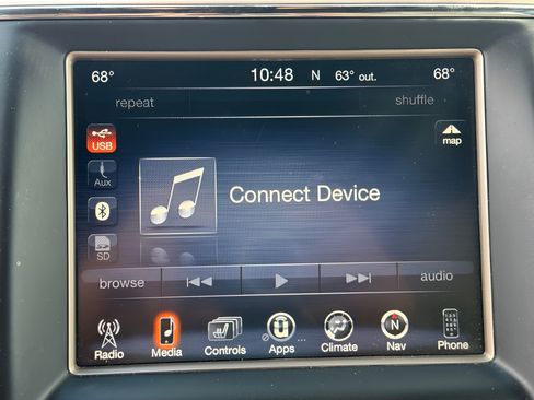 Used 2016 Jeep Grand Cherokee Laredo 75th Anniversary AWD/4WD image 29
