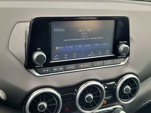 Used 2025 Nissan Sentra S FWD image 21