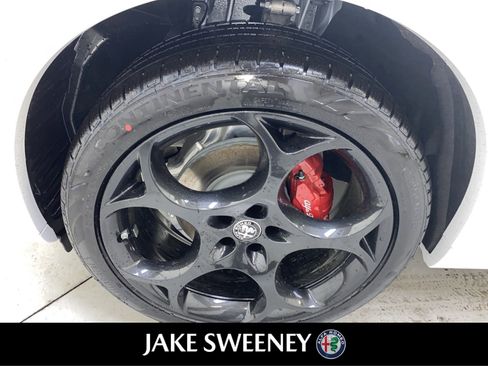 New 2023 Alfa Romeo Stelvio Veloce image 31