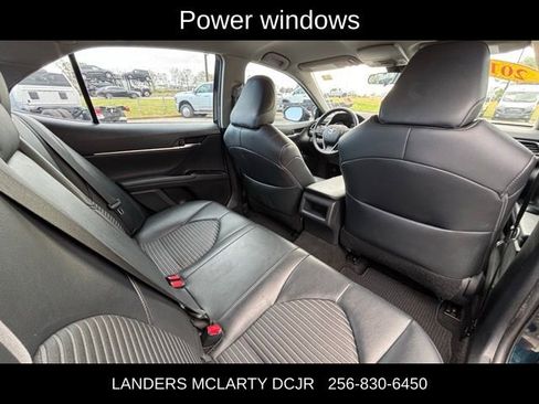 Used 2019 Toyota Camry SE image 12