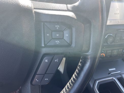 Used 2018 Ford F150 XLT w/ Equipment Group 302A Luxury AWD/4WD image 17