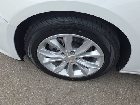 Used 2023 Chevrolet Malibu LT FWD image 24
