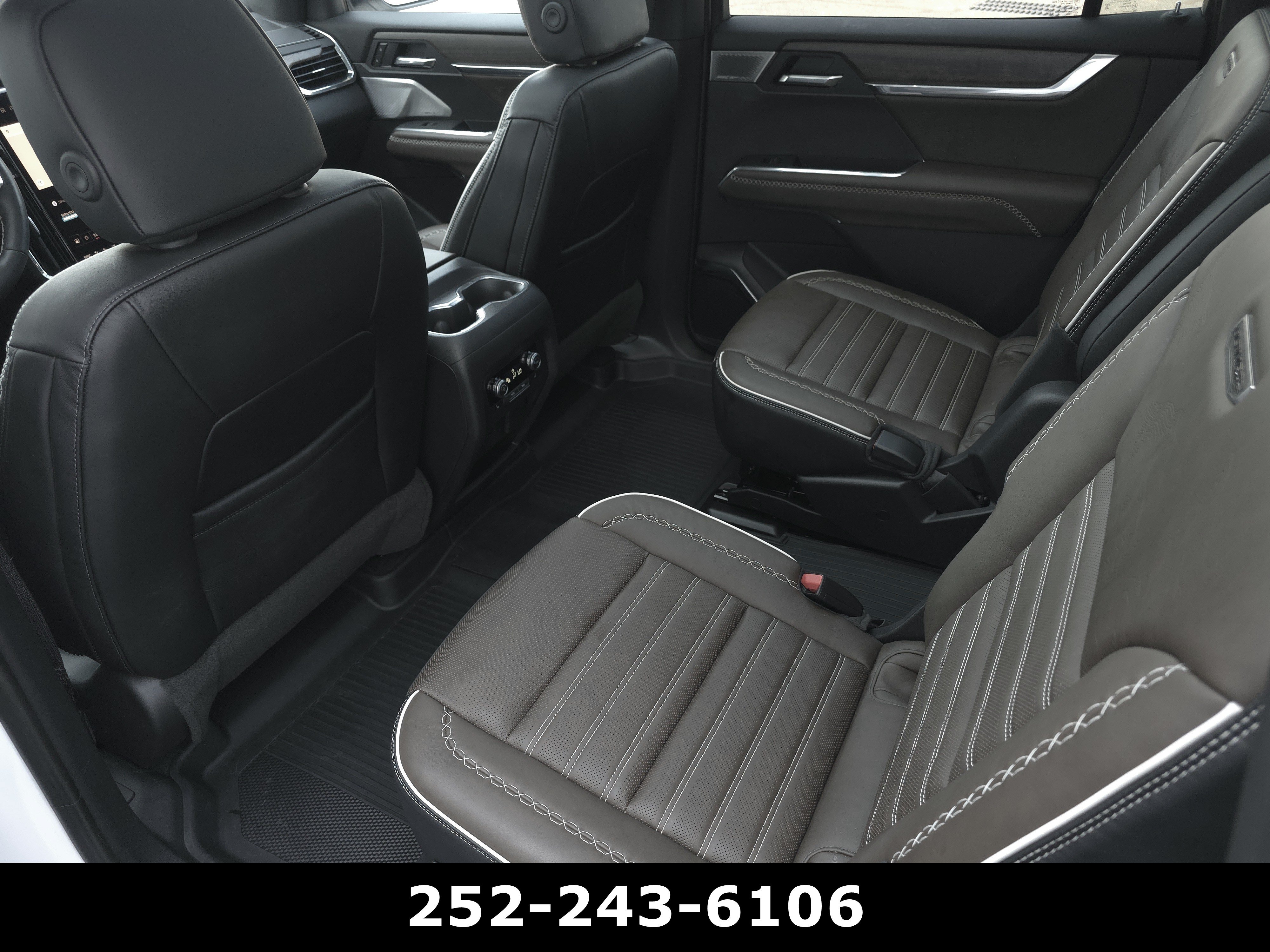 Used 2026 GMC Acadia Denali Ultimate FWD image 33