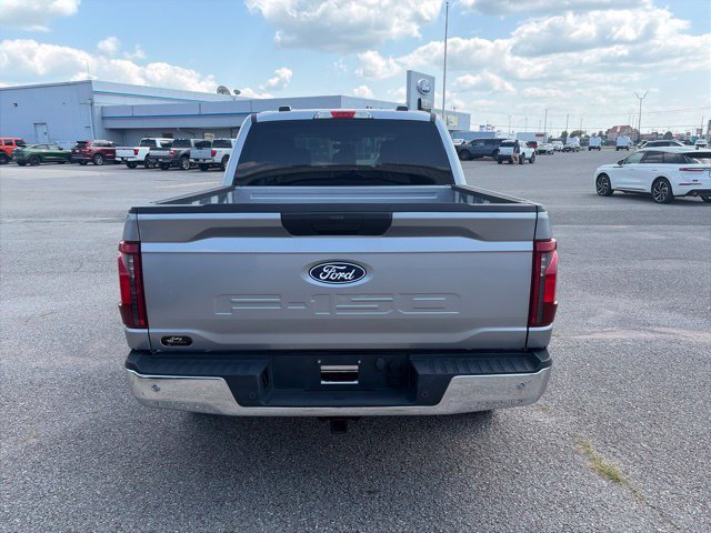Used 2025 Ford F150 XLT w/ Equipment Group 301A Standard AWD/4WD image 5