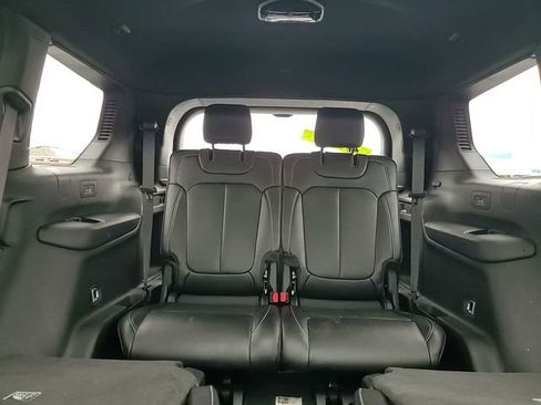 Used 2024 Jeep Grand Cherokee L Limited w/ Luxury Tech Group II image 27