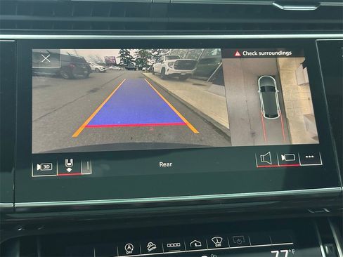 Used 2021 Audi Q8 Prestige w/ Prestige Package image 25