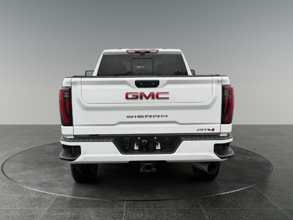 Used 2024 GMC Sierra 2500 AT4 w/ AT4 Premium Plus Package AWD/4WD image 9