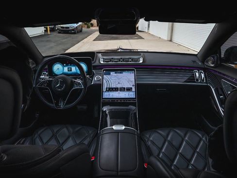 Used 2023 Mercedes-Benz Maybach S 580 4MATIC image 16