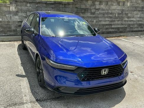 Used 2023 Honda Accord Sport image 4