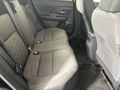 Used 2025 Nissan Kicks SV FWD image 18