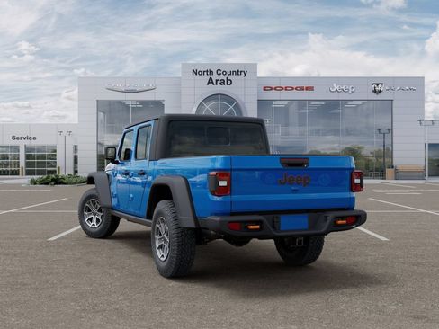 Used 2025 Jeep Gladiator Mojave w/ Convenience Group AWD/4WD image 3