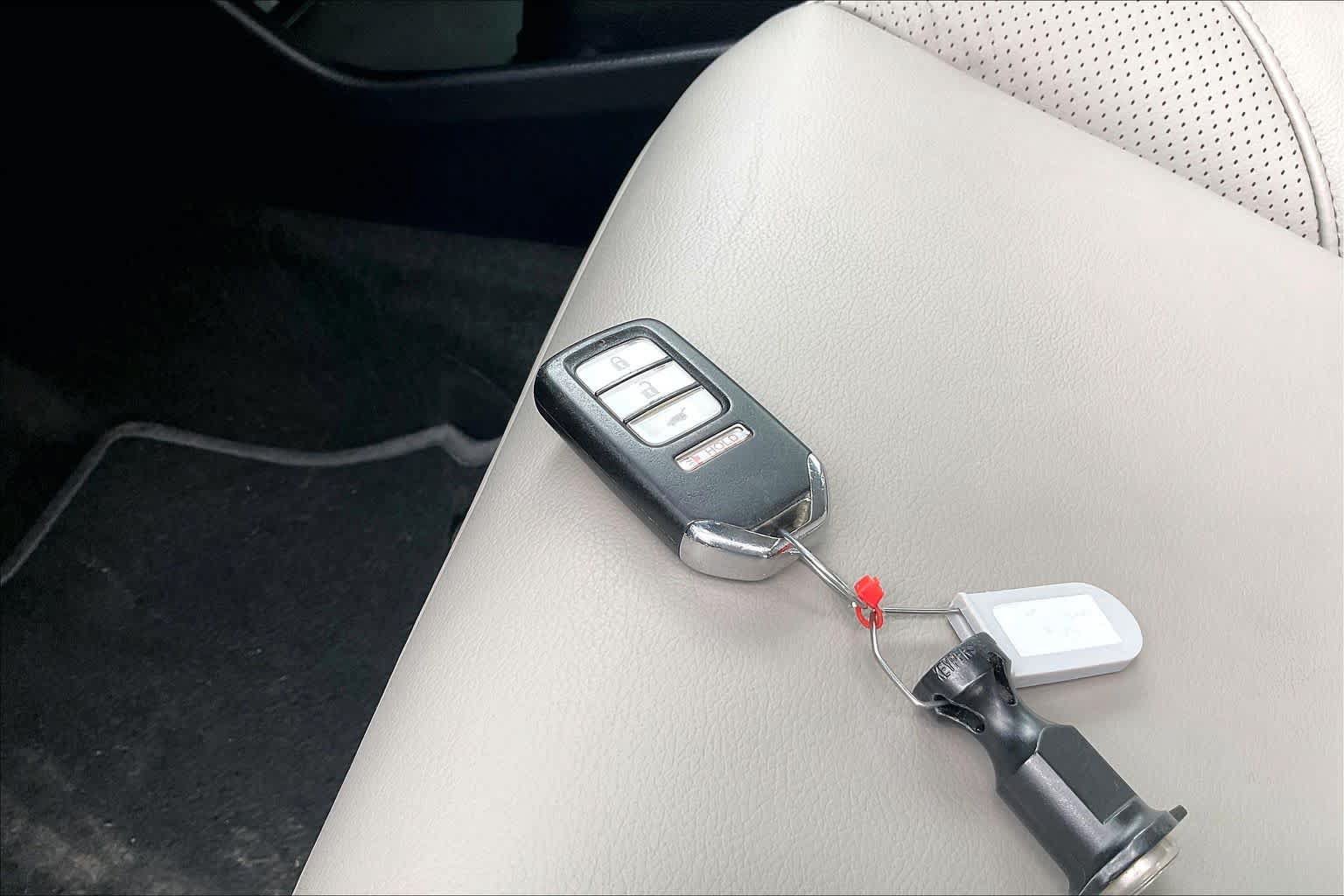 Used 2017 Honda HR-V EX-L image 13