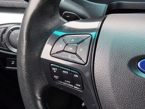 Used 2017 Ford Explorer XLT w/ Equipment Group 202A image 31