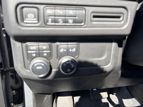 Used 2024 Chevrolet Tahoe Z71 w/ Luxury Package AWD/4WD image 29