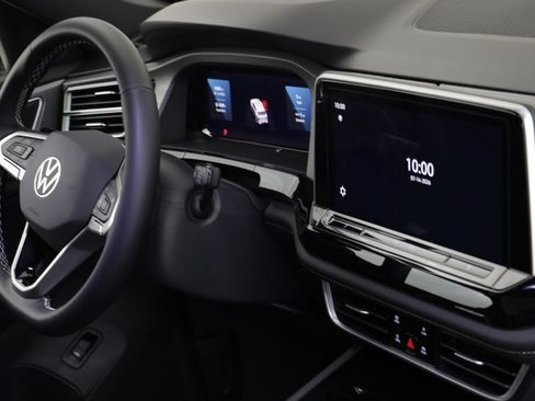 New 2026 Volkswagen Atlas Cross Sport SE AWD/4WD image 20