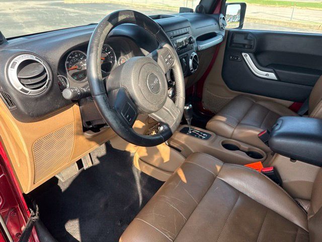 Used 2012 Jeep Wrangler Unlimited Sahara w/ Mopar Chrome Edition Group AWD/4WD image 22
