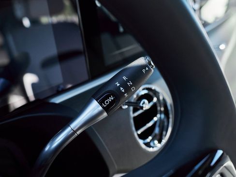 Used 2023 Rolls-Royce Ghost Base w/ Ghost Package image 65