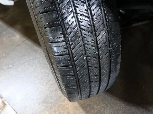 Used 2017 Chevrolet Express 3500 image 20