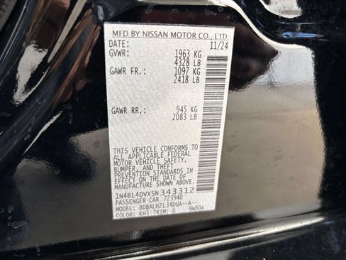 Used 2025 Nissan Altima 2.5 SV FWD image 29