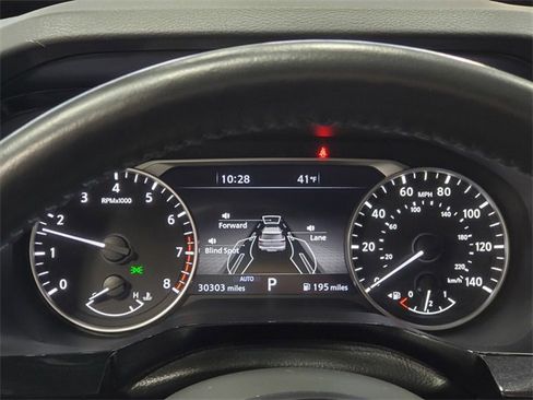 Used 2023 Nissan Pathfinder SL w/ Black Appearance Package image 24