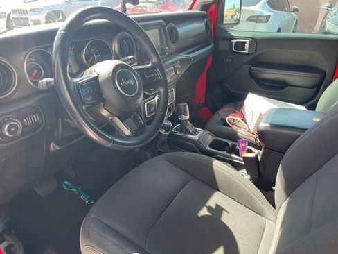 Used 2018 Jeep Wrangler Unlimited Sport S image 4