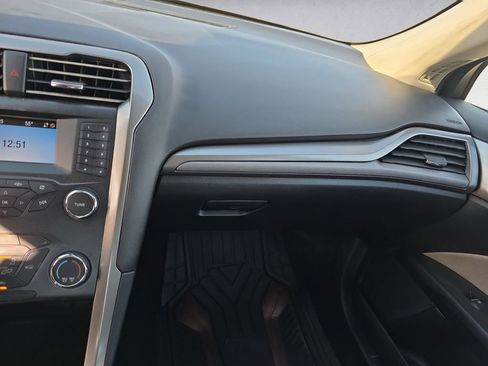 Used 2020 Ford Fusion S image 10