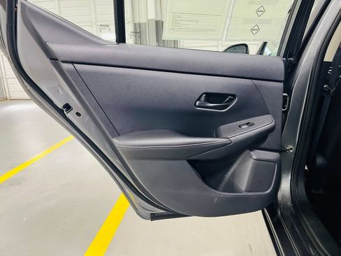Used 2025 Nissan Sentra S FWD image 22
