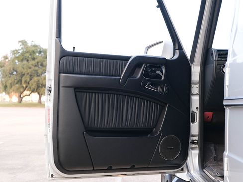 Used 2014 Mercedes-Benz G 63 AMG 4MATIC image 13