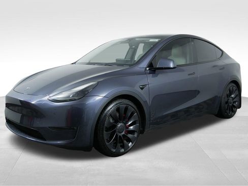 Used 2022 Tesla Model Y Performance image 4