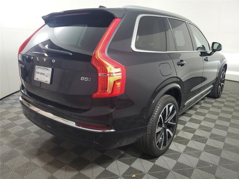 Certified 2025 Volvo XC90 B5 Plus w/ Protection Package AWD/4WD image 5